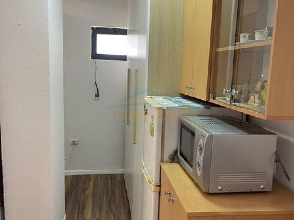 Shitet, Apartament Studio, Rruga Frosina Plaku, Ish Parku i Autobusave