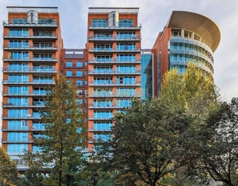 Vendesi Appartamento 3+1+Parcheggio