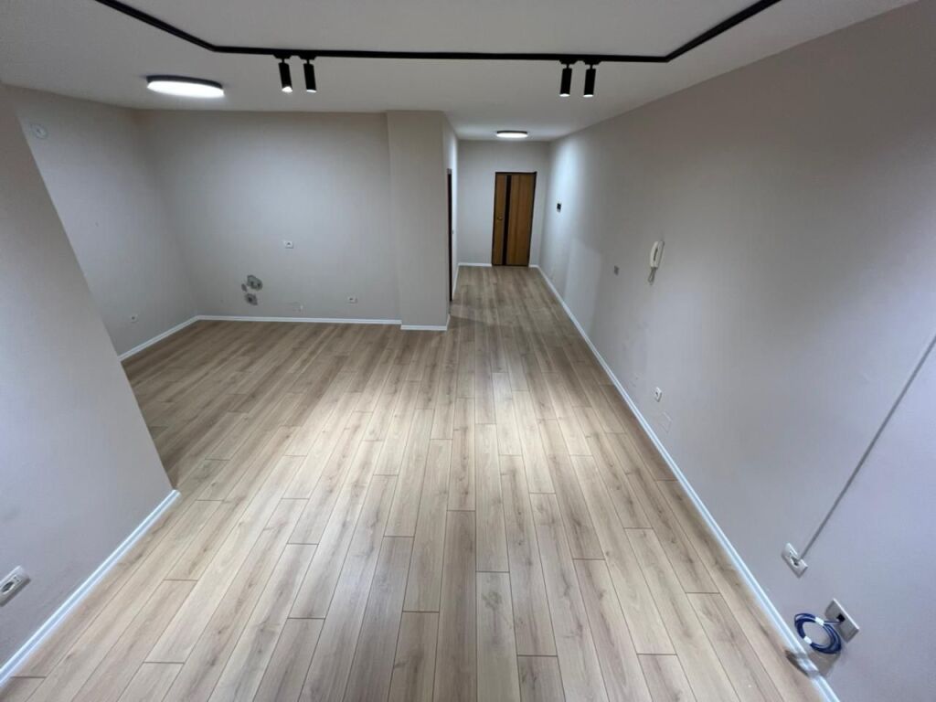 QIRA , ZYRE 100m2 , KOMUNA E PARISIT‼️