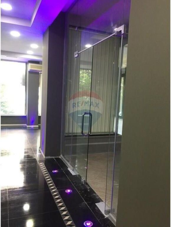 Dyqan - Për Shitje - Rruga Abdyl Frashëri, Tiranë (ID: 530561003-42)