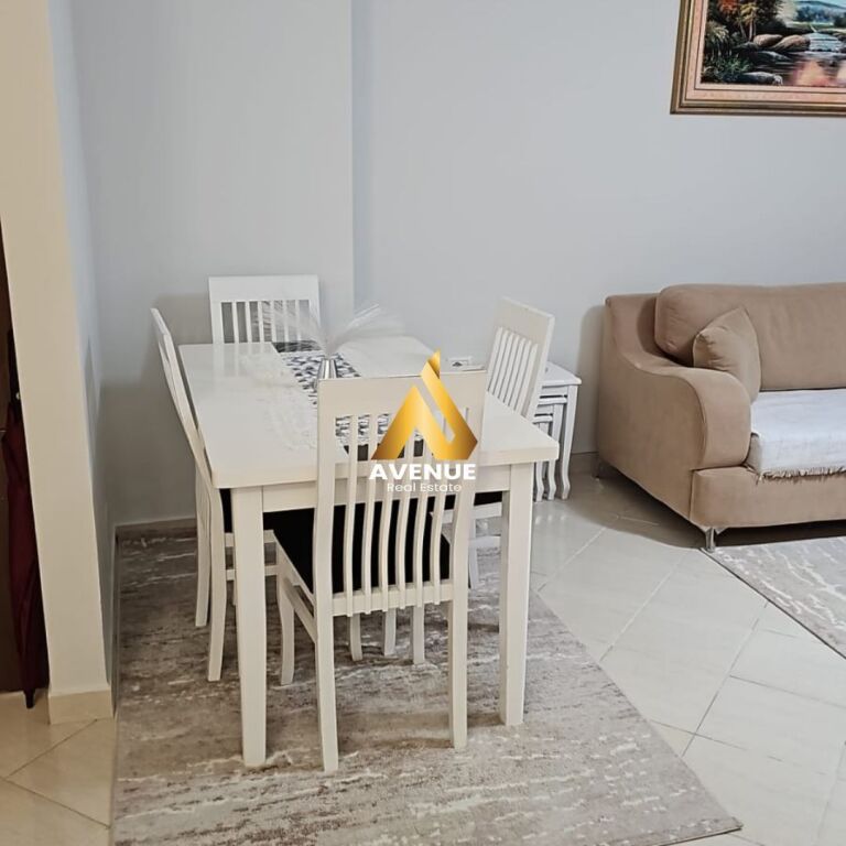 Appartamento 2+1 vicino a Kodra e Diellit in affitto