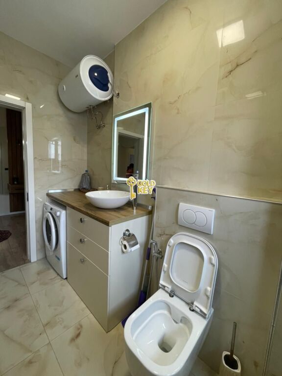 🏡 APARTAMENT ME QERA 1+1 – Gjykata, Durrës