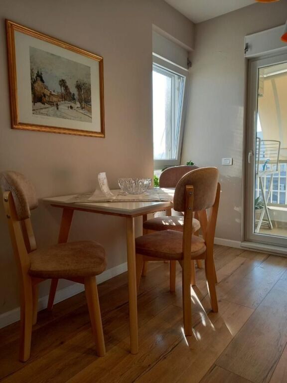 Super ap 2+1 a 21-dhjetori ( complesso contatto )