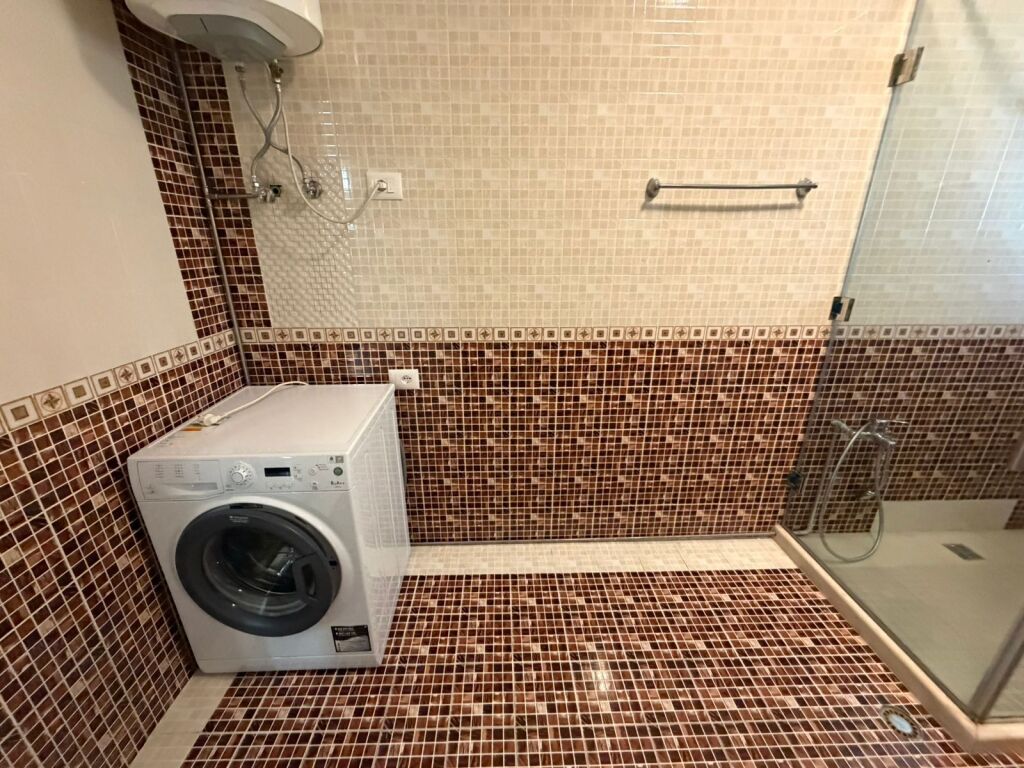 Jepet me qera 1+1 te Lion Park mobiluar kat 2 ashensor 600 eu