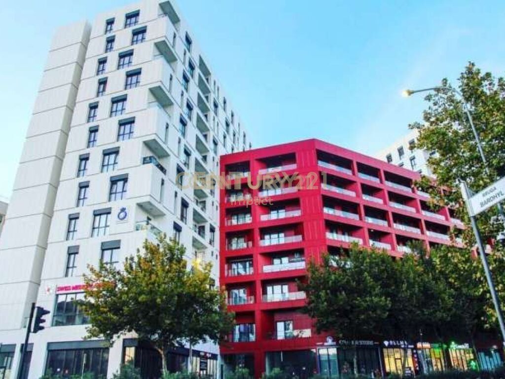 COMMERCIAL ENVIRONMENT FOR SALE, ARLIS PHARMACY COMPLEX 10