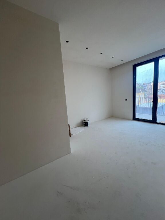 Jepet me qera ambient per zyra