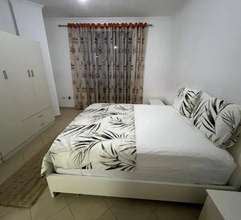 Qera | Apartament 2 + 1 | Fakulteti Ekonomik | 700 €/muaj