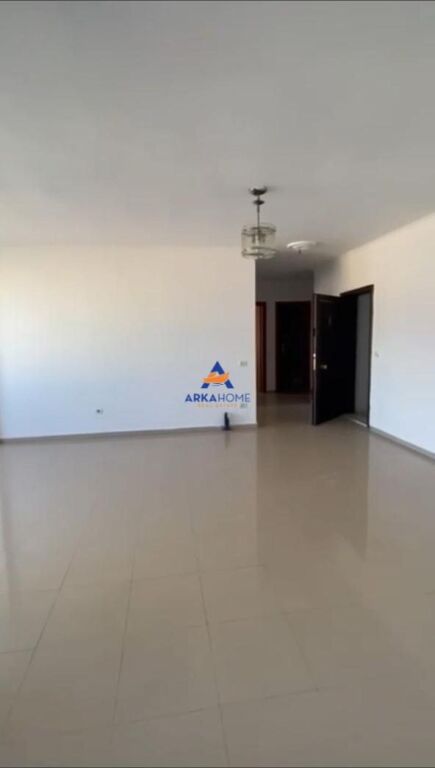 JEPET APARTMENT ME QERA 2+1+BALLKON " RRUGA E KOSOVAREVE" 800 EURO