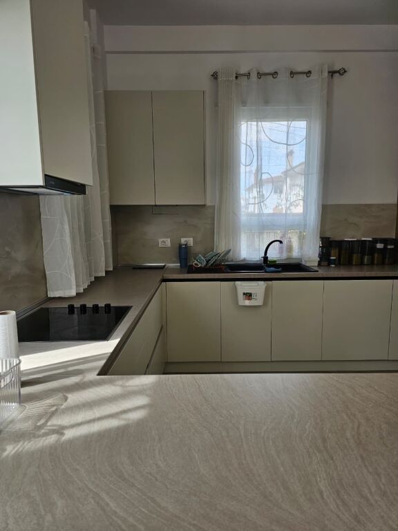 Vilë me Qira - Rezidenca "Vila Lule", TEG