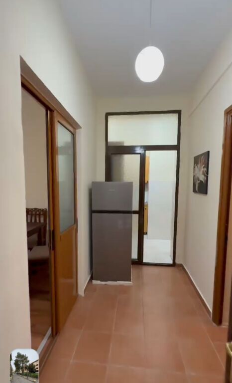Jepet apartament  me qera 1+1+guzhine  Fakulteti  juridik  I Tiranes