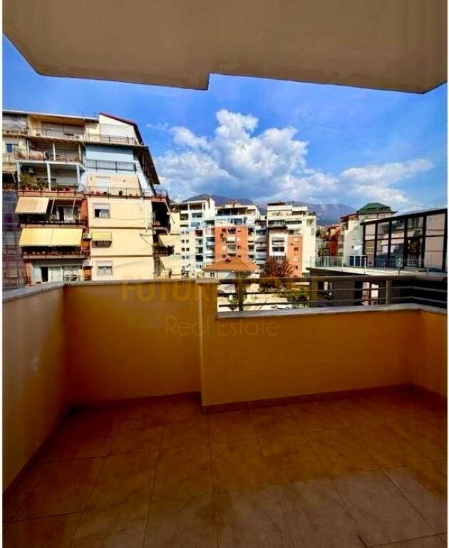 🏠 2+1 i Bollshëm me 2 Tualete te Fresku – Në Shitje! ✨