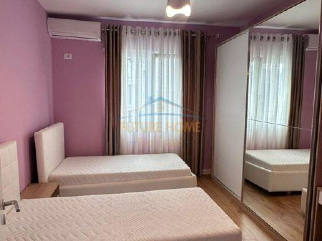 Qera,Apartament 2+1+2+Post Parkimi,Kopshti Botanik,Tiranë