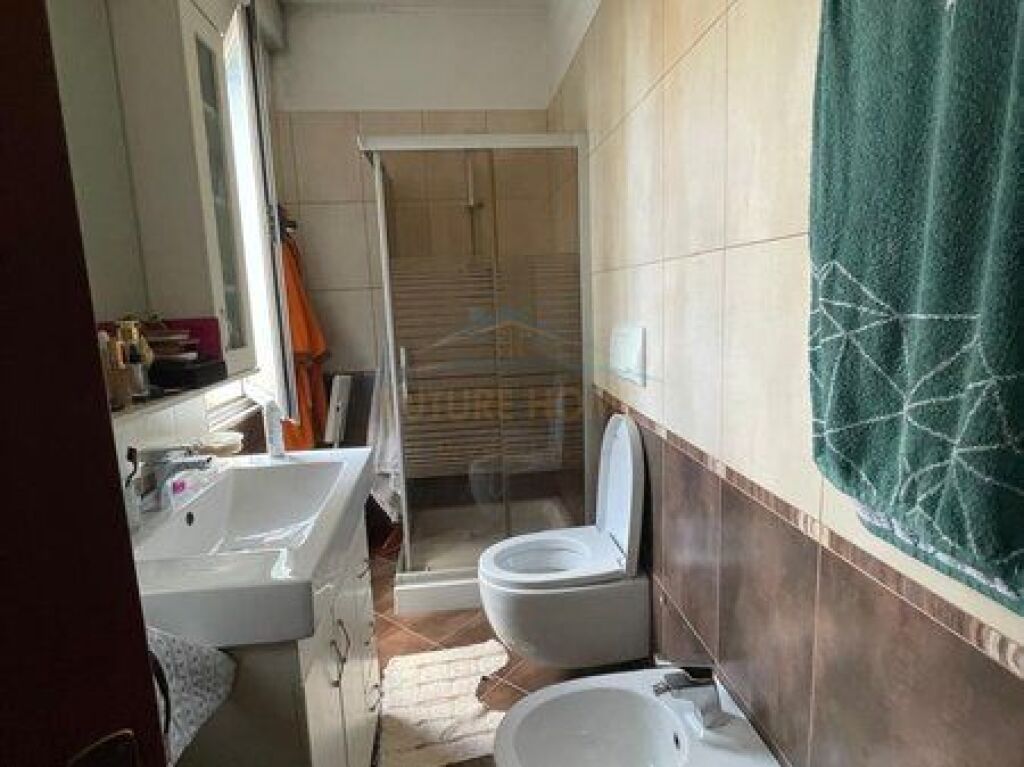 Shitet, Apartament 2+1, Ministria e Jashtme