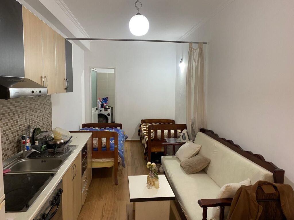 Gazoniere me qira, Vasil Shanto, Tek KEShi vjeter