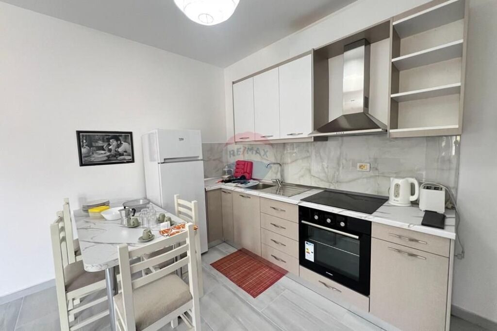 🏡 Garsoniere – Për Shitje | Lungomare, Vlorë