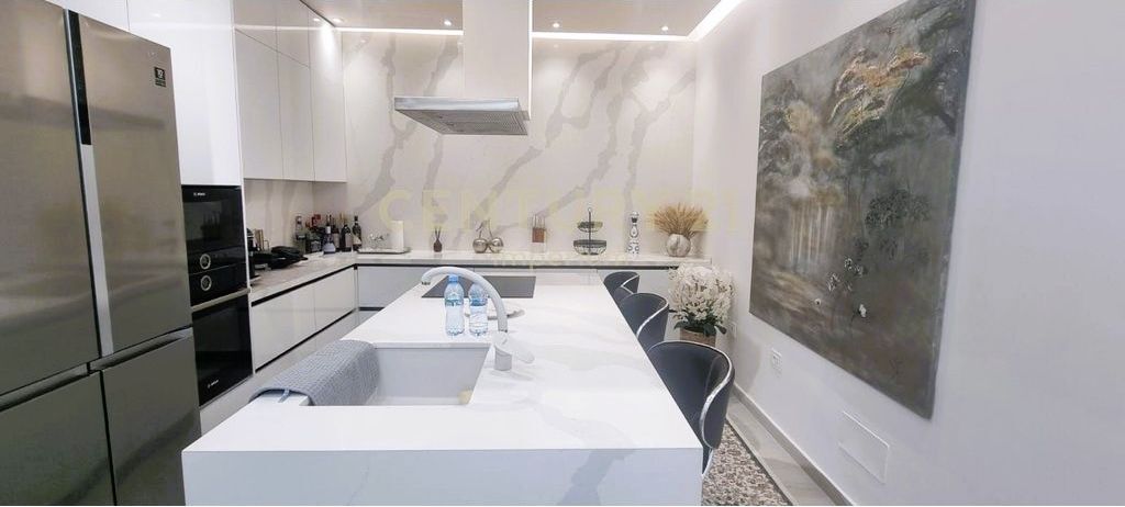 2-Storey Villa for Sale in Yrshek, Kashar!