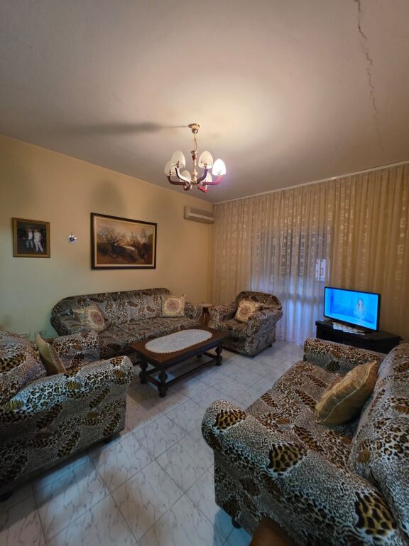 🏡 SHITET APARTAMENT 2+1 – RRUGA KONGRESI I MANASTIRIT