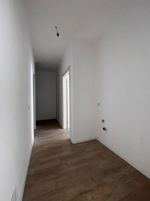 🏠 SHITET – Apartament 1+1 | E-88, Rruga Dritan Hoxha