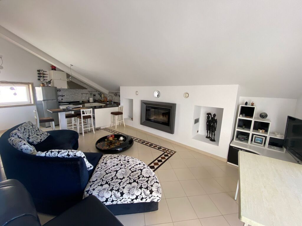 PRIVATE VILLA FOR SALE 4 FLOORS, SEFER EFENDIU NEIGHBORHOOD, DURRES. District Court of Durrës Judicial District, Durrës, Albania