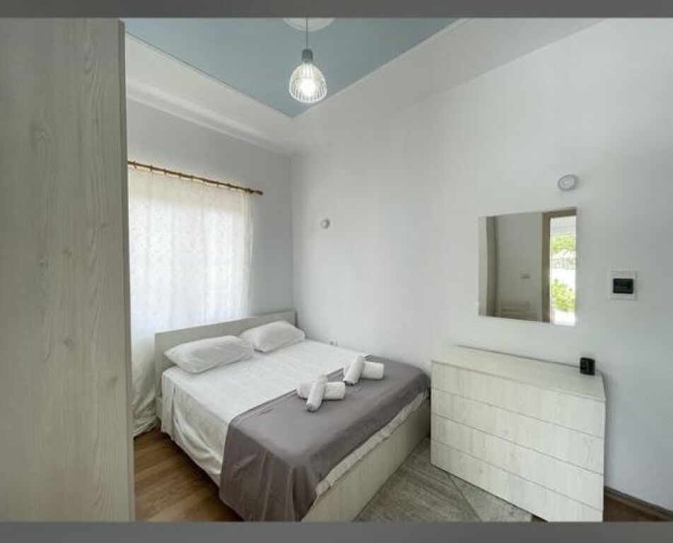 🏡 Shtëpi me qira pranë Lungomares (Vlore)