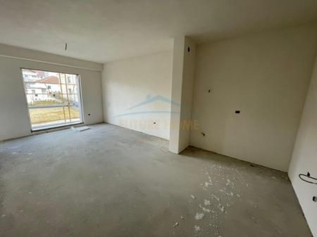 Shitet,Apartament 2+1+2, Paskuqan, Tirane. Empire66636