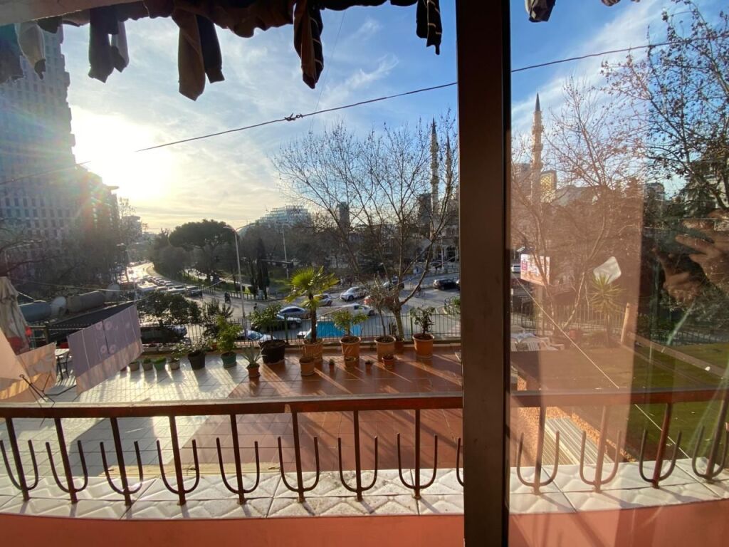 Qera, Apartament, 2+1 , Rruga e Elbasanit , Tirane . Empire66653