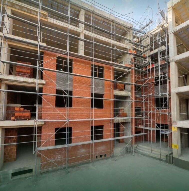 Apartment 1+1 for sale in Paskuqan!