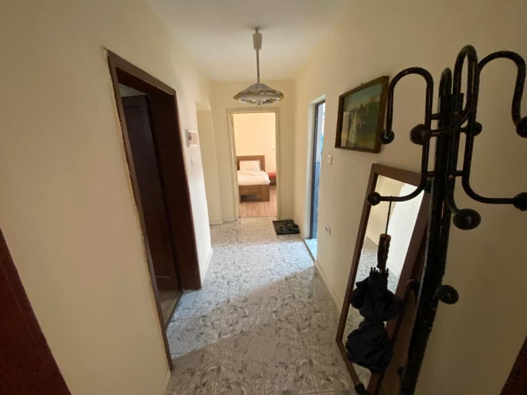 Qera, Apartament, 2+1 , Rruga e Elbasanit , Tirane . Empire66653