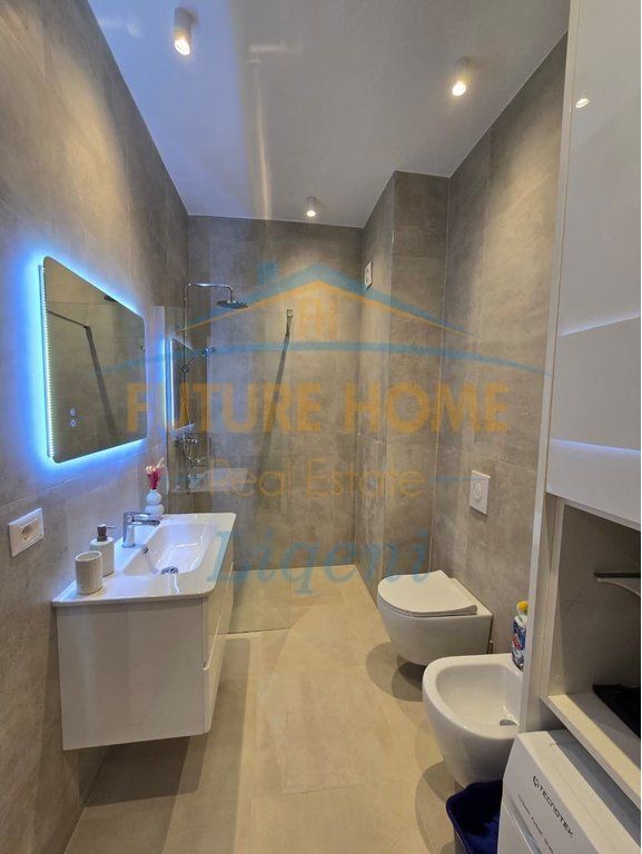 Affitto, Appartamento 2+1, Centro, Tirana.