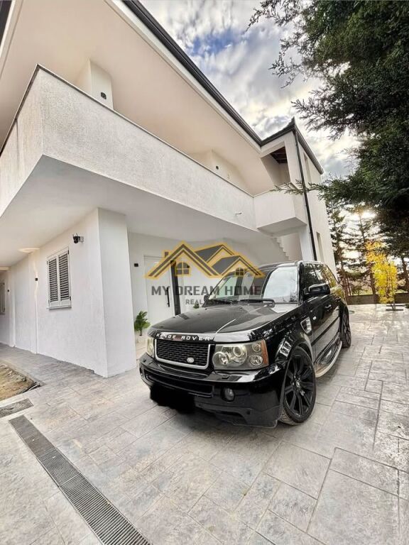 VILLA FOR SALE IN GOLEM