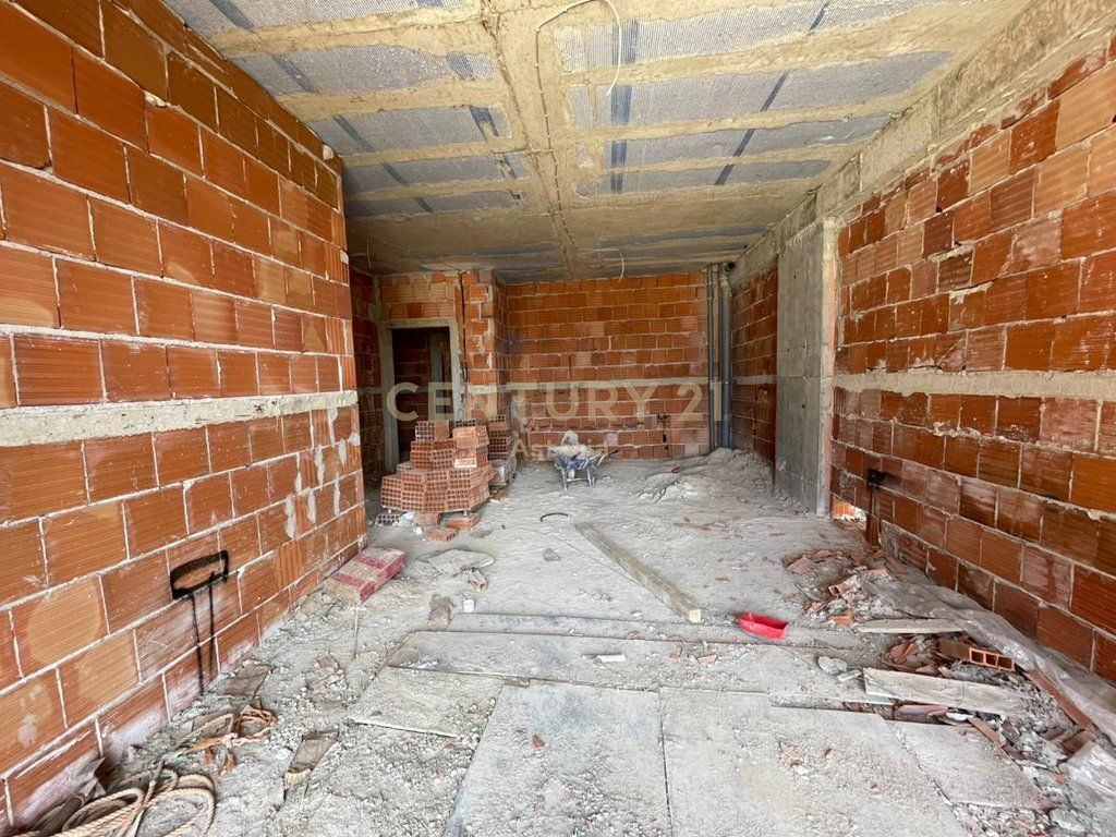 SHITET APARTAMENT 1+1 TE RIVER SIDE RESIDENCE,UNAZA E RE.