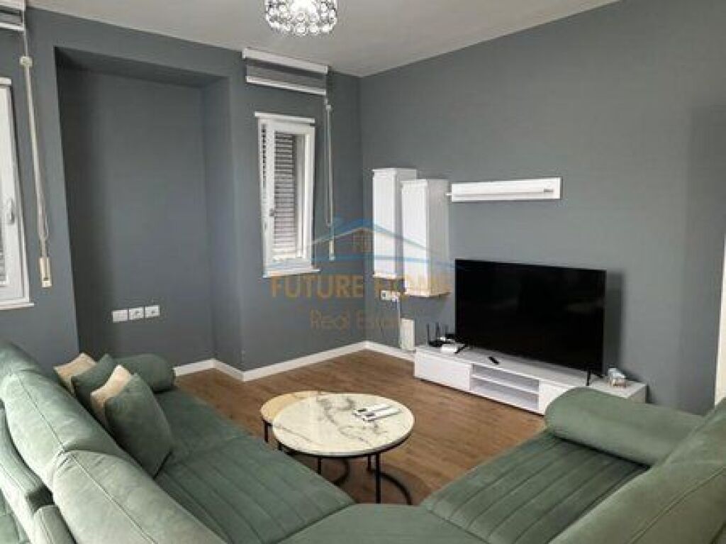 Qera,Apartament 2+1+2+Post Parkimi,Kopshti Botanik,Tiranë