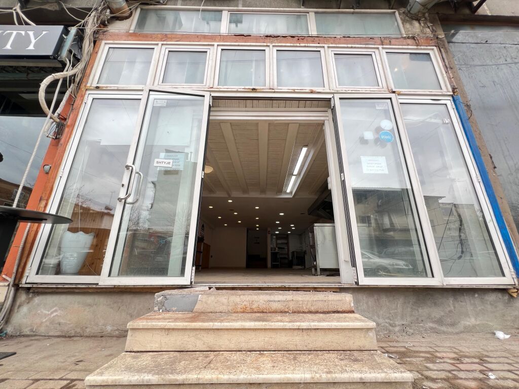 OCCASIONE‼️ NEGOZIO/DUPLEX 130m2, VIA KAVAJES