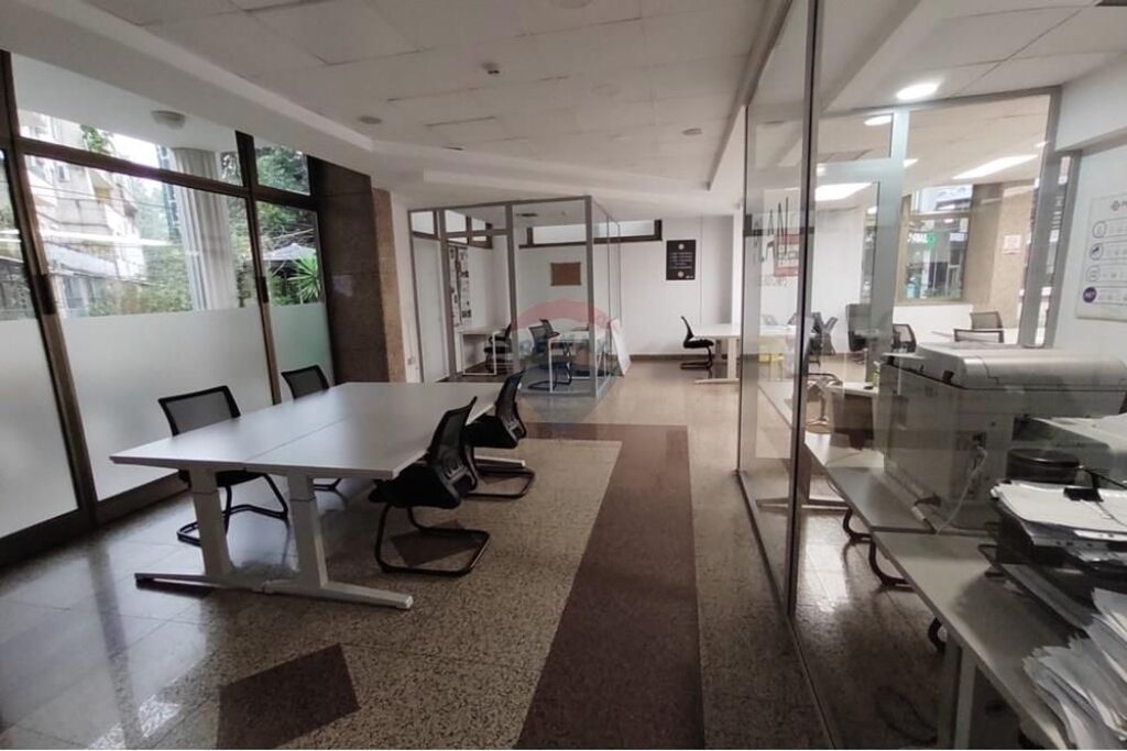 Ufficio - In Affitto - Via Sulejman Delvina, Tirana