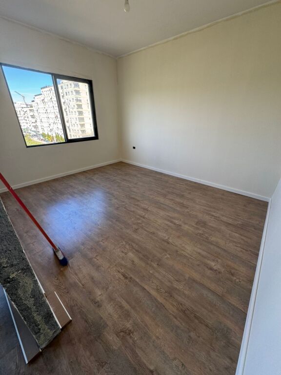 apartament per shitje ne Astir