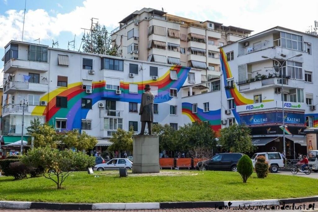 Negozio - In Affitto - Piazza Willson, Tirana