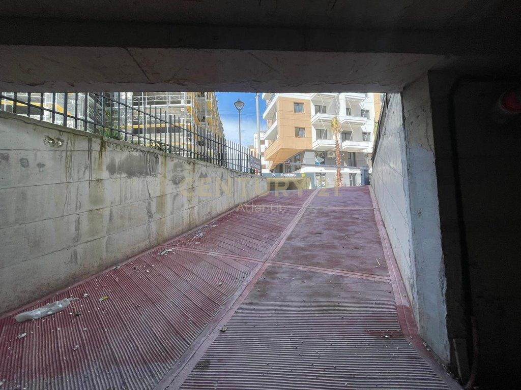 Apartament 1+1 për Shitje në Malin e Robit, Ndërtim i Ri me Pishinë