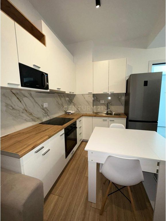 Apartment 1+1 with parking at Mangalem Complex!