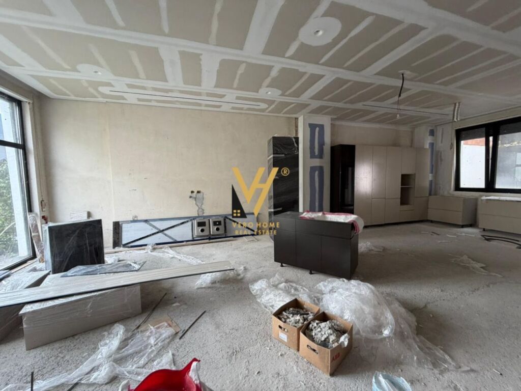 SHITET APARTAMENT 3+1+3+VERANDE TE KODRA E DIELLIT 400.000 EURO