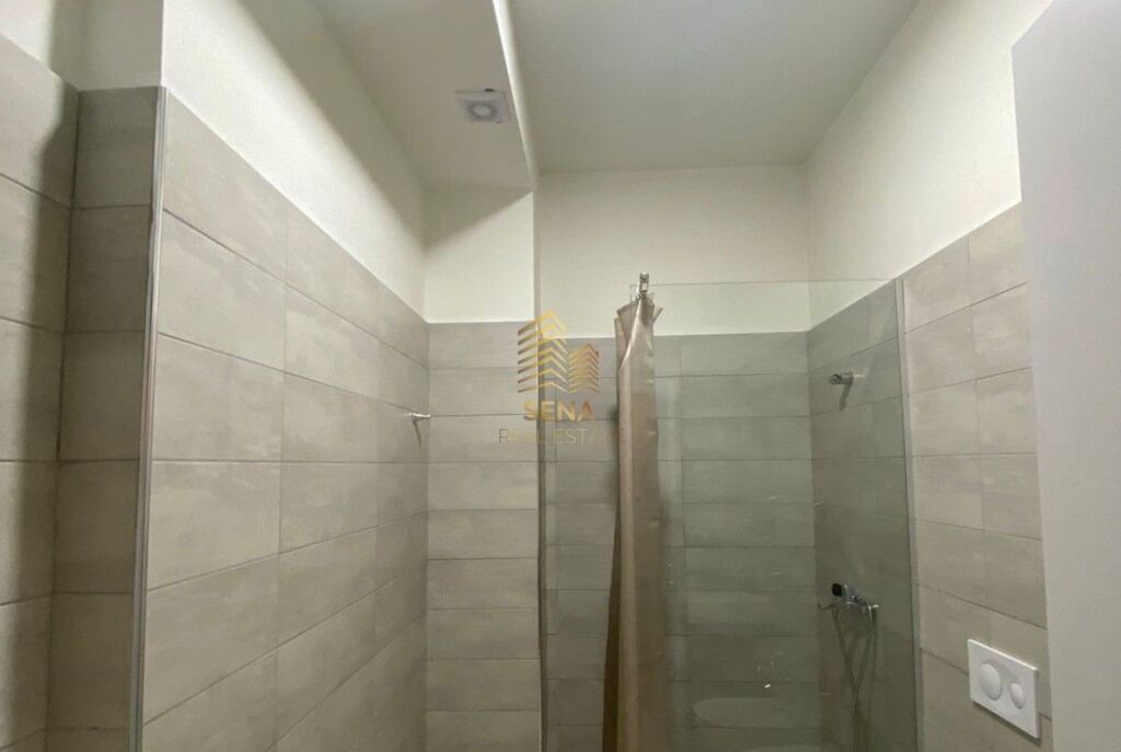 Rent, Apartment, 1+1+blk+P, Red School, 65,000 Leke/month