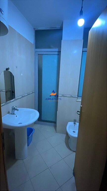 JEPET APARTMENT ME QERA 2+1+BALLKON "KOMUNA E PARISIT" 58.000 LEKE