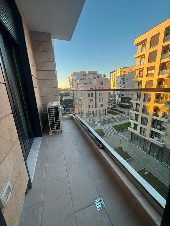 🏡 Apartament 1+1 me qira në Porcelan – përballë UET!