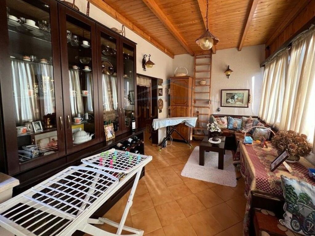 Shitet, Apartament 2+1, Zogu i Zi, Tirane