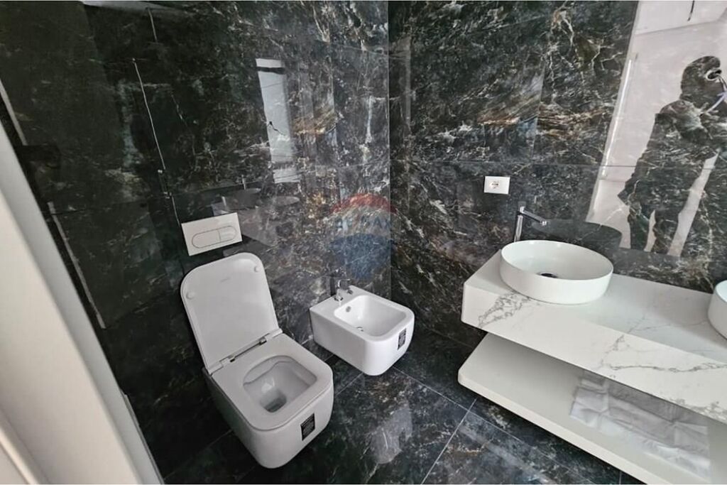 Vilë - Për Qira - FZ Rezidence, Tiranë