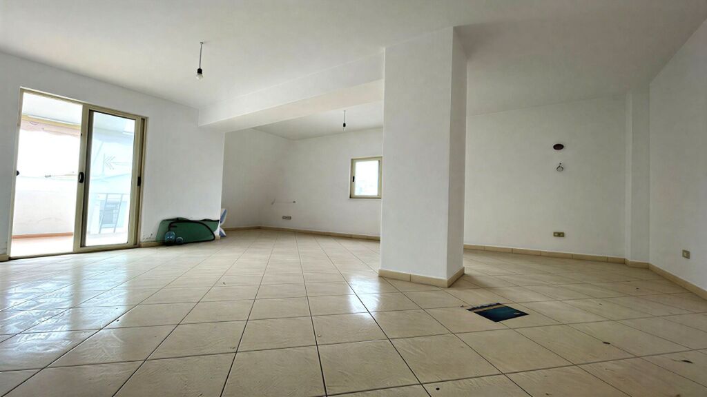 Shitet Apartament 1+1 Kati 8 Me Ashensor