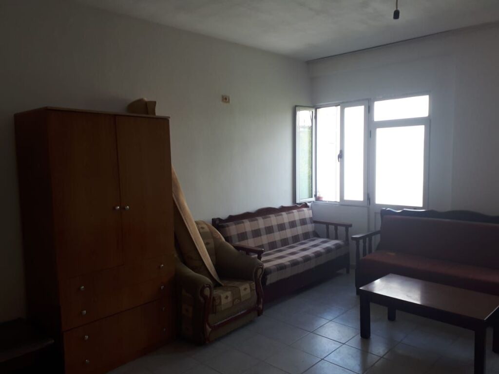 CASA IN AFFITTO – VIA 3 FRATELLI KONTI (OSO KUKA), VICINO ALLE VILLE AMERICANE / VIA ELBASAN, TIRANA