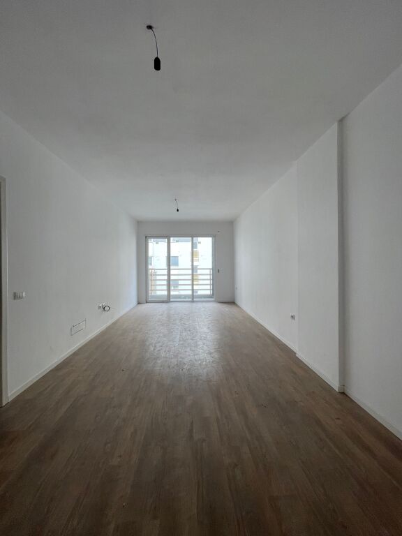 🏠 SHITET – Apartament 1+1 | E-88, Rruga Dritan Hoxha