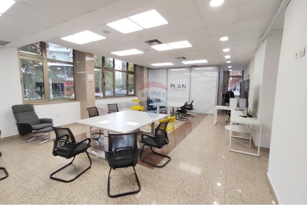 Ufficio - In Affitto - Via Sulejman Delvina, Tirana