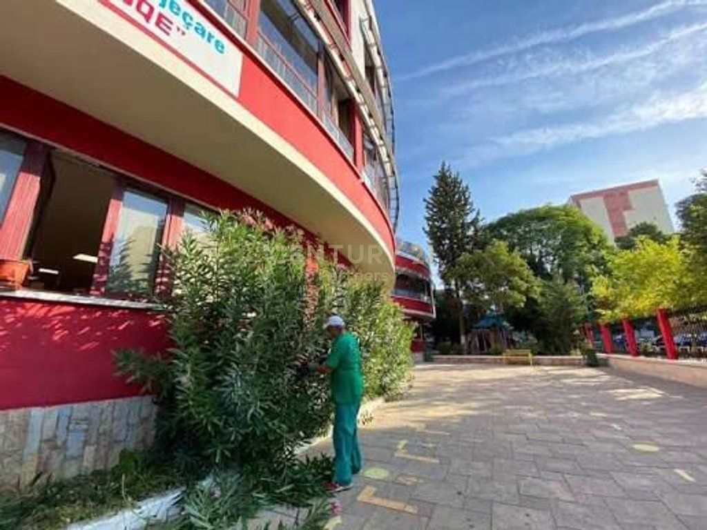 WE SELL 2+1 APARTMENT + PARKING SPACE NEAR THE RED SCHOOL!