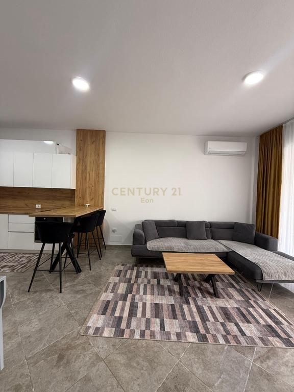 Apartament 2+1me Oborr 266 m2 për Shitje në Gjirin e Lalzit, Durrës !